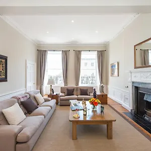 The New Town Idyll @ Dublin Street , Edinburgh United Kingdom